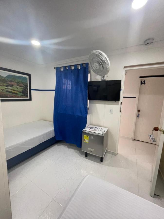 Casa Hotel Manco Mora Medellín Eksteriør bilde