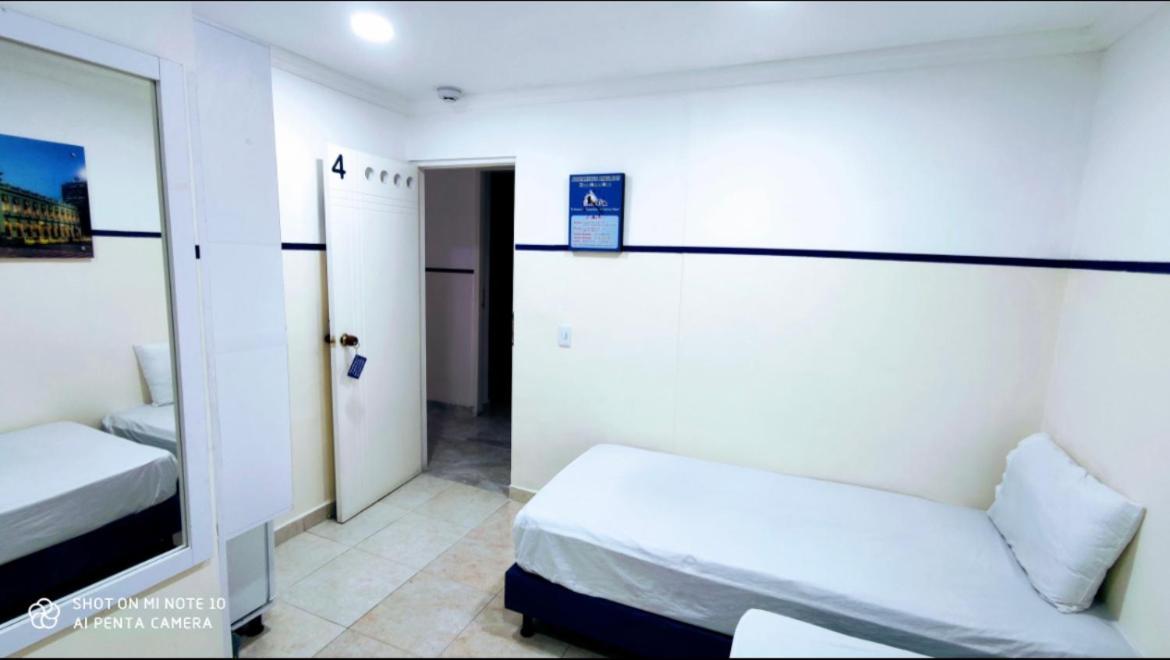 Casa Hotel Manco Mora Medellín Eksteriør bilde